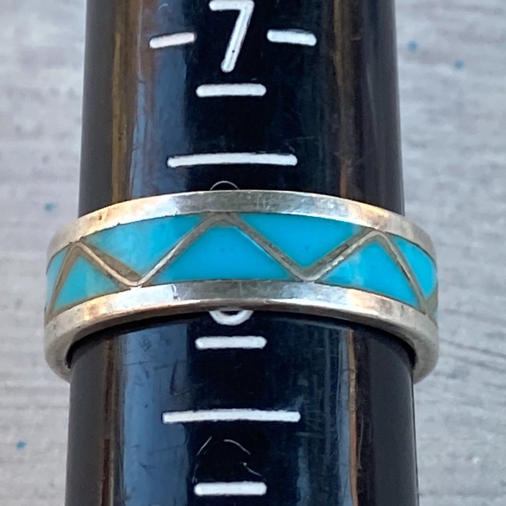 Vintage silver ring with turquoise inlays